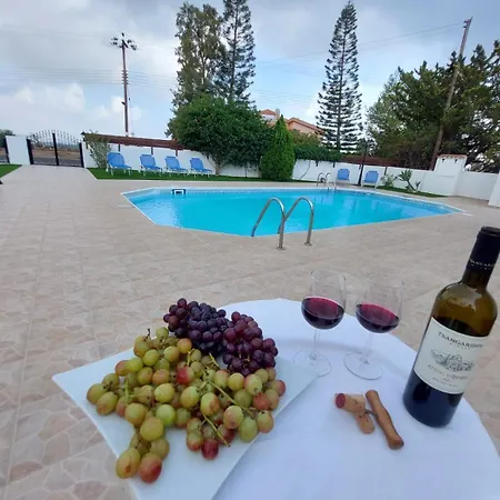 Agios Georgios With Private Pool Peyia